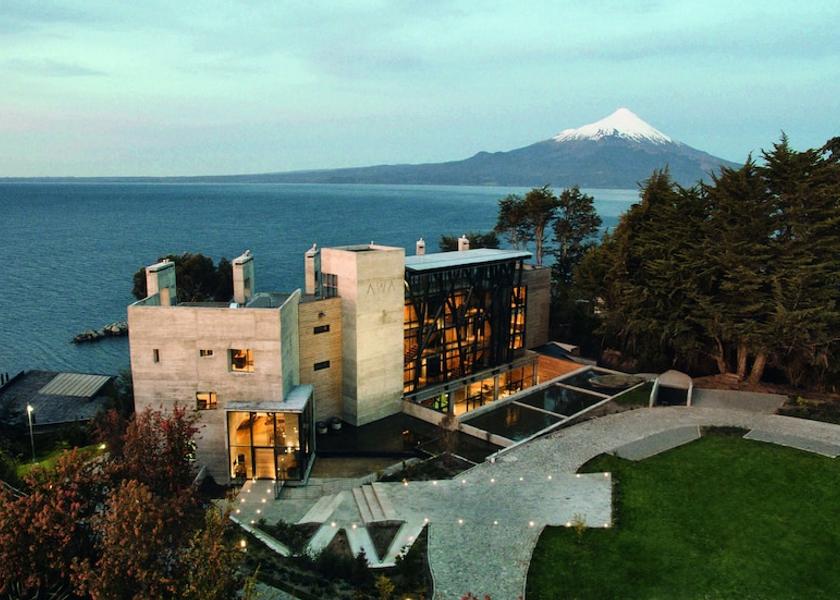 Los Lagos (region) Puerto Varas Exterior Detail