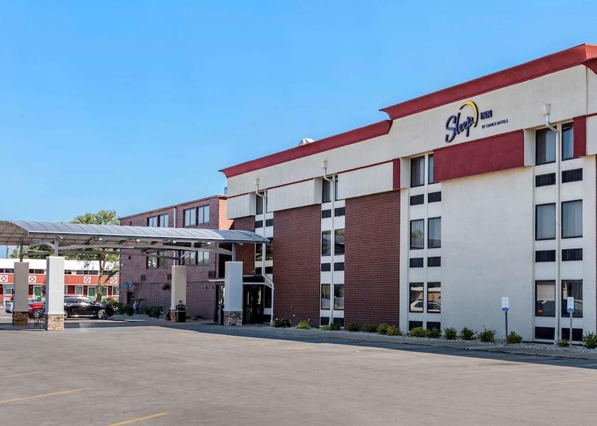 Indiana Terre Haute Exterior Detail