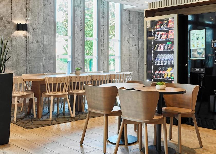 Ile-de-France Creteil Lobby