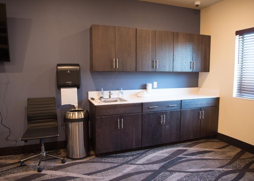 Iowa Forest City Meeting Room