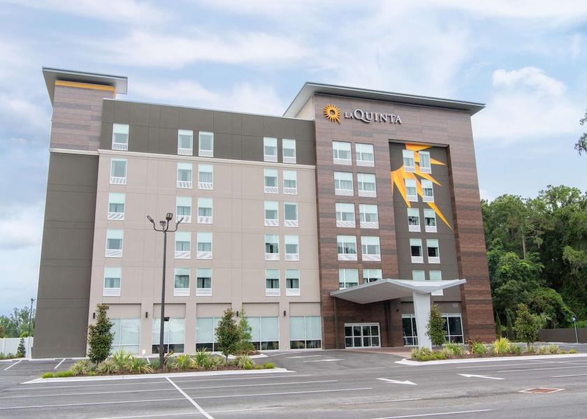 Florida Lake City Exterior Detail