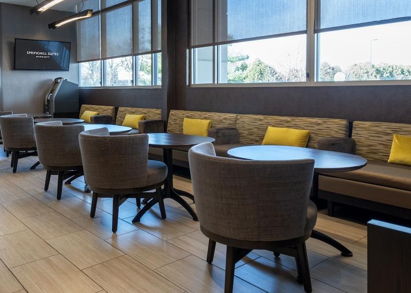 Virginia Woodbridge Lobby