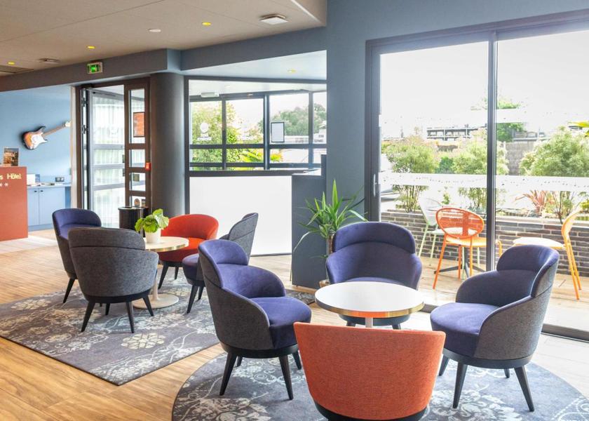 Pays de la Loire Saint-Herblain lobby