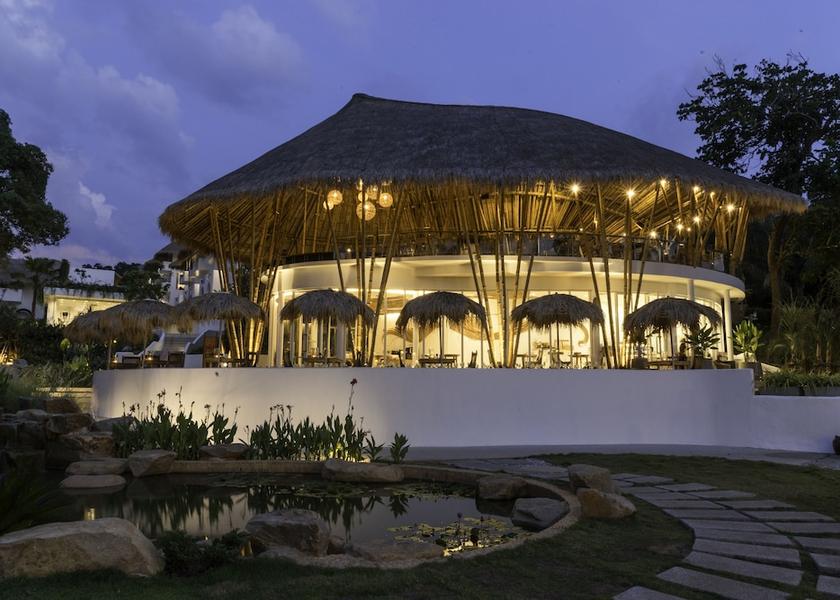  Thai Mueang Restaurant