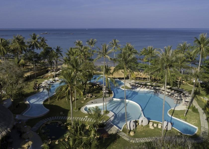  Thai Mueang Exterior Detail