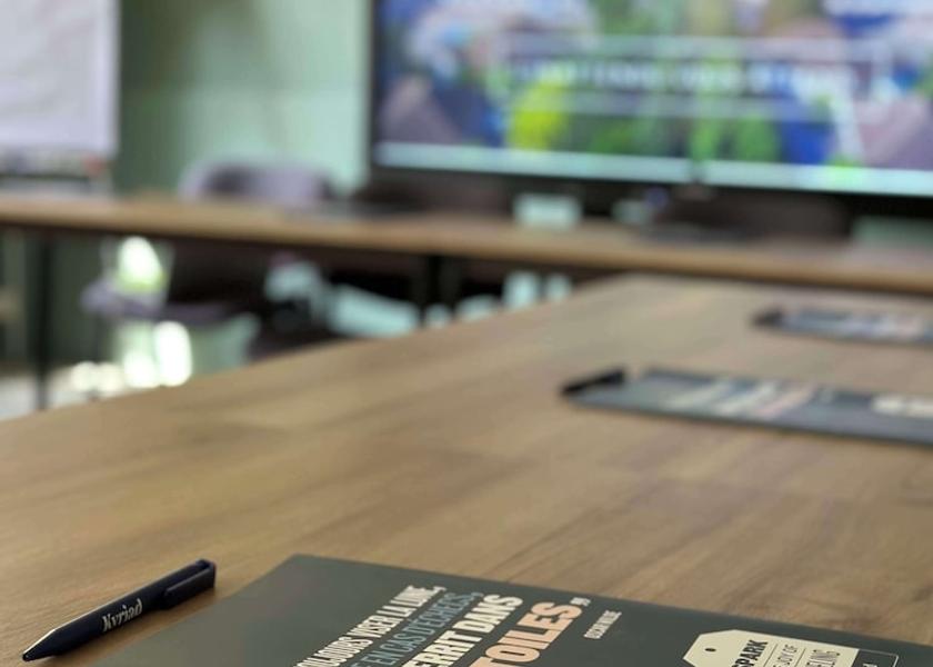 Bourgogne-Franche-Comte Malay-le-Grand Meeting Room