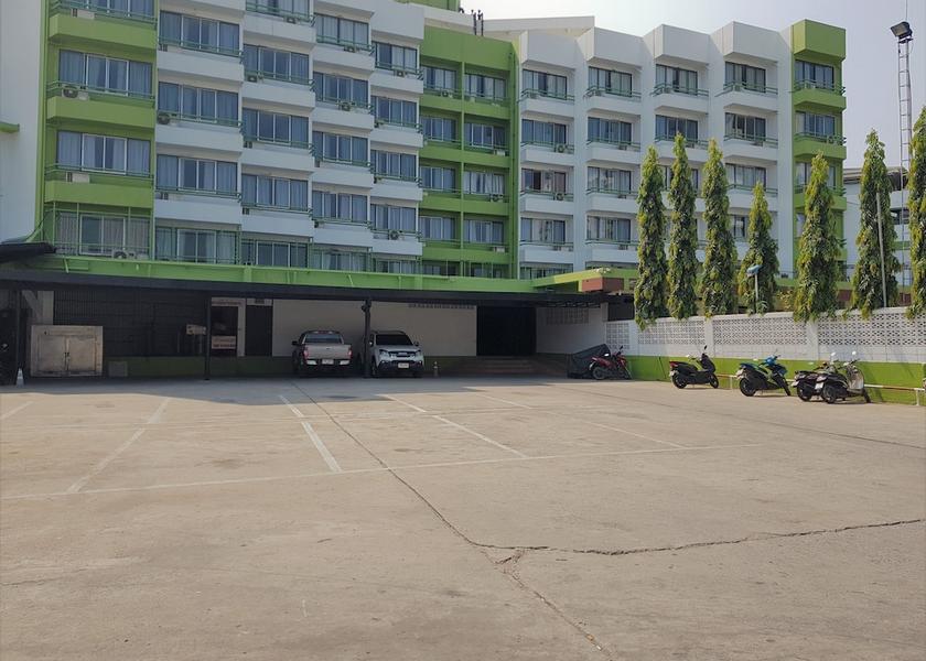 Chonburi Province Pattaya Parking