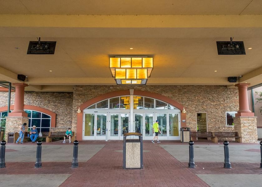 Louisiana Vinton Entrance