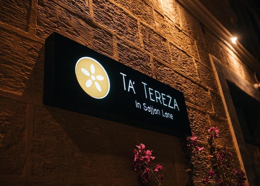  Sliema Interior Entrance