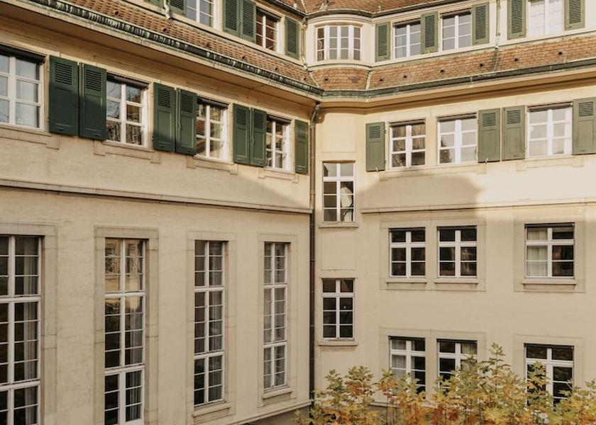 Basel-Landschaft Basel Courtyard View