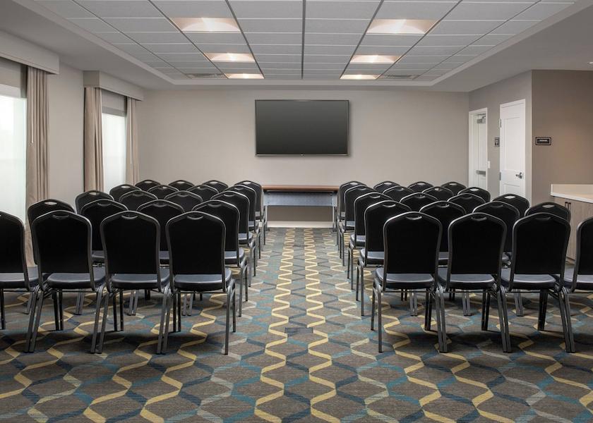 California Modesto Meeting Room