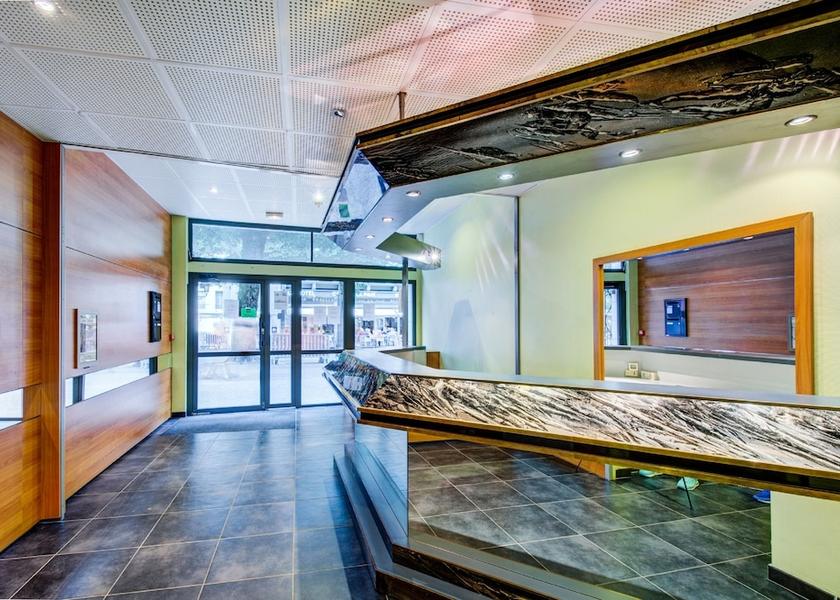 Occitanie Bagneres-de-Luchon Reception