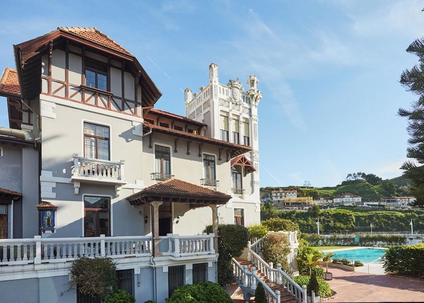 Asturias Ribadesella Front of property