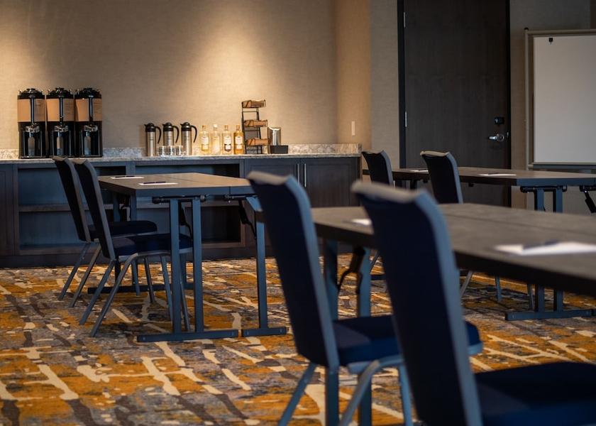 Iowa Des Moines Meeting Room