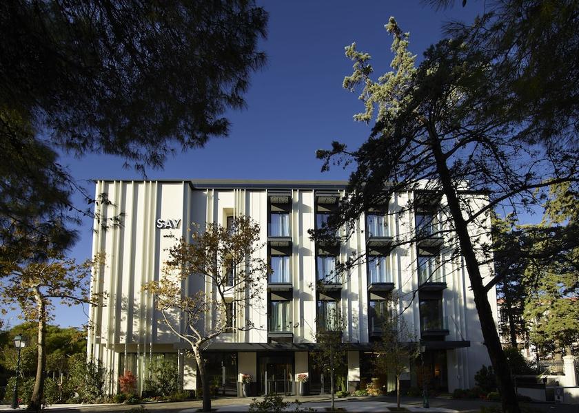 Attica Kifisia Exterior