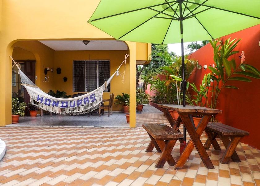 Cortés San Pedro Sula BBQ/picnic area
