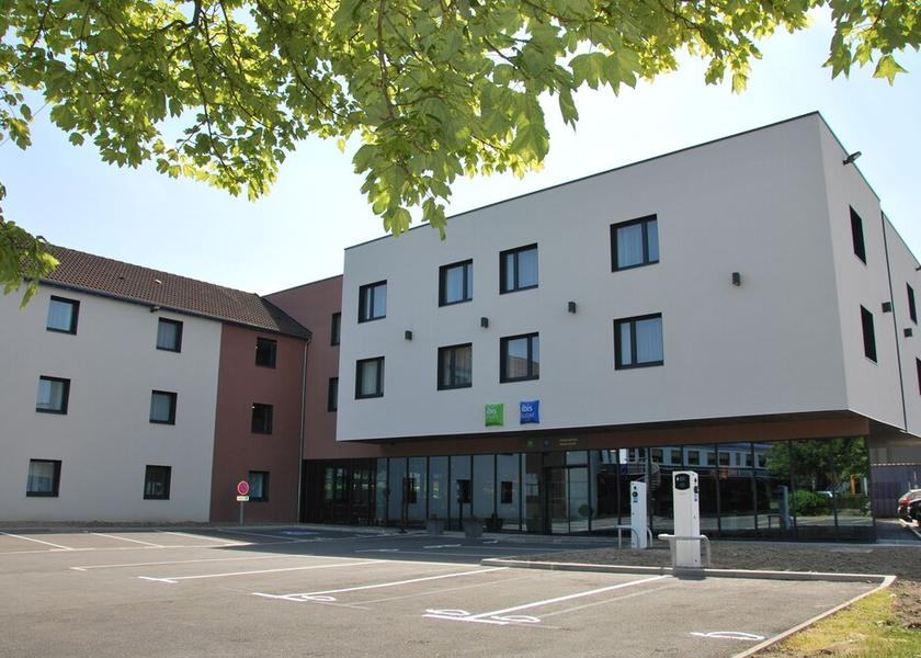 Hauts-de-France Petite-Foret Exterior Detail