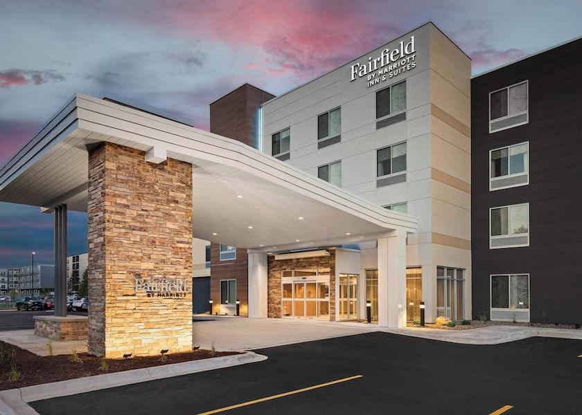 Georgia Duluth Exterior Detail