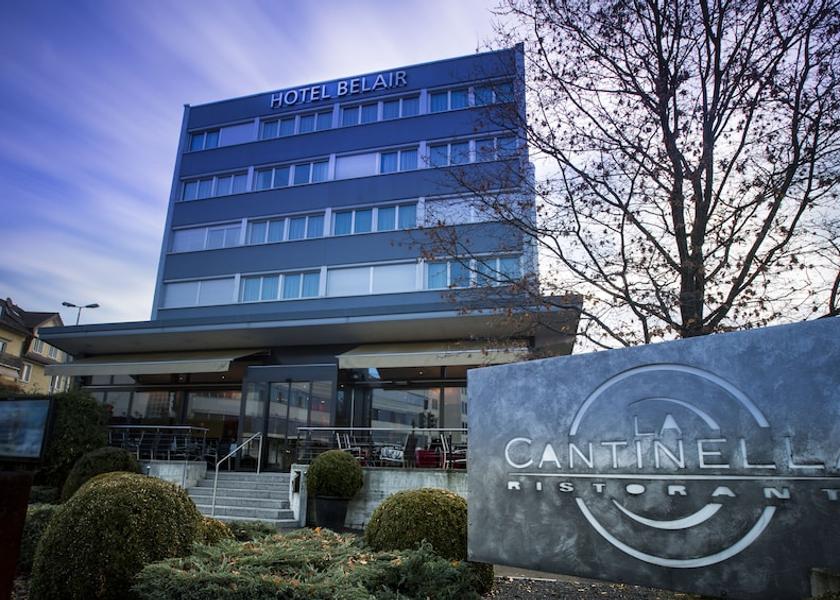 Canton of Zürich Wallisellen Front of property - evening/night