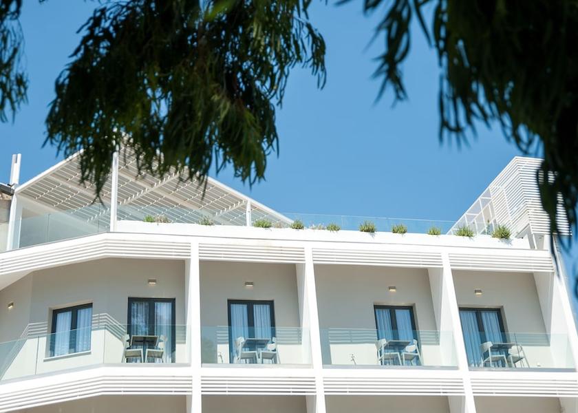 Attica Spata-Artemida Exterior Detail