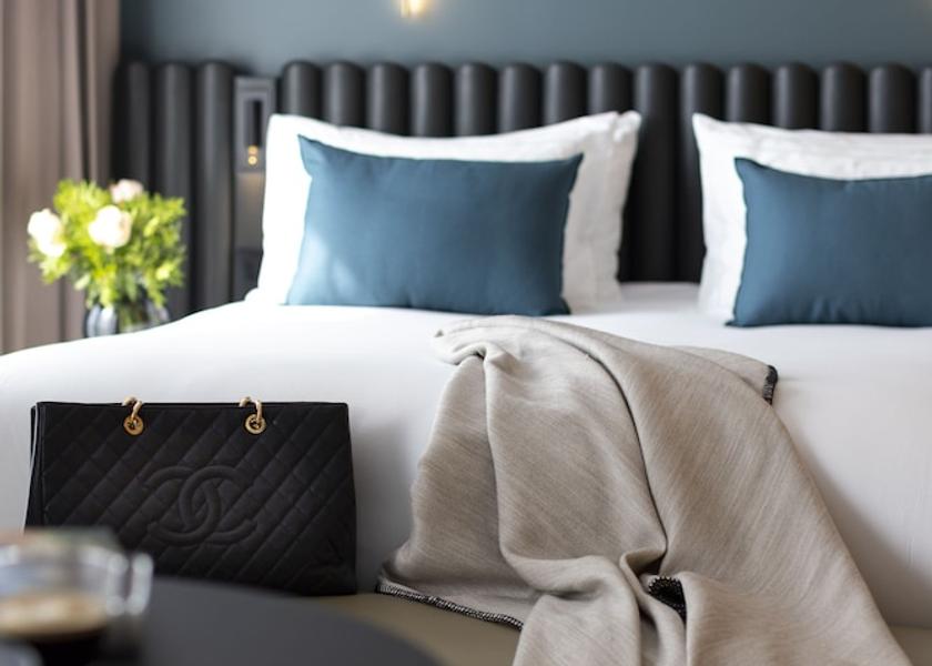 Ile-de-France Asnieres-sur-Seine Room