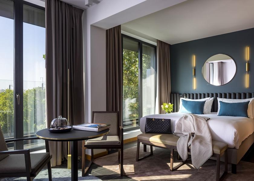 Ile-de-France Asnieres-sur-Seine Room