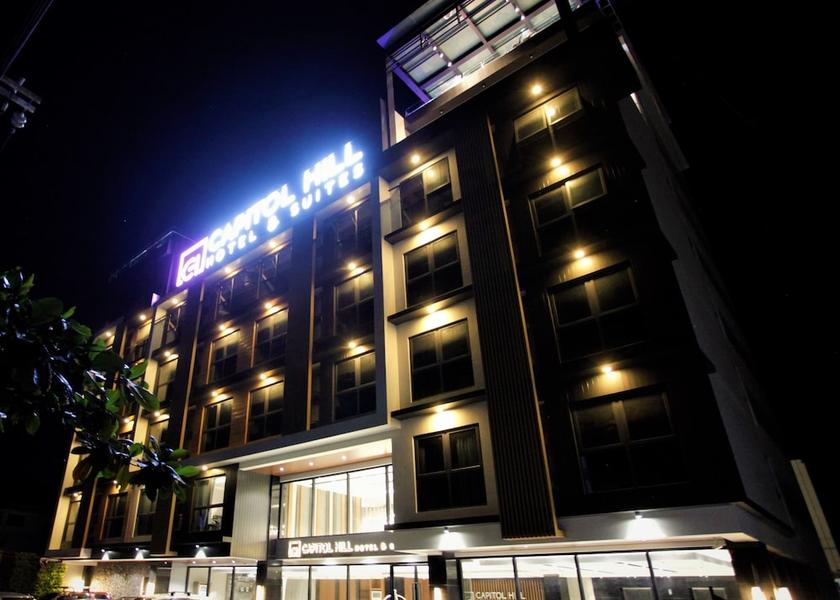 Central Luzon Angeles City Front of property - evening/night