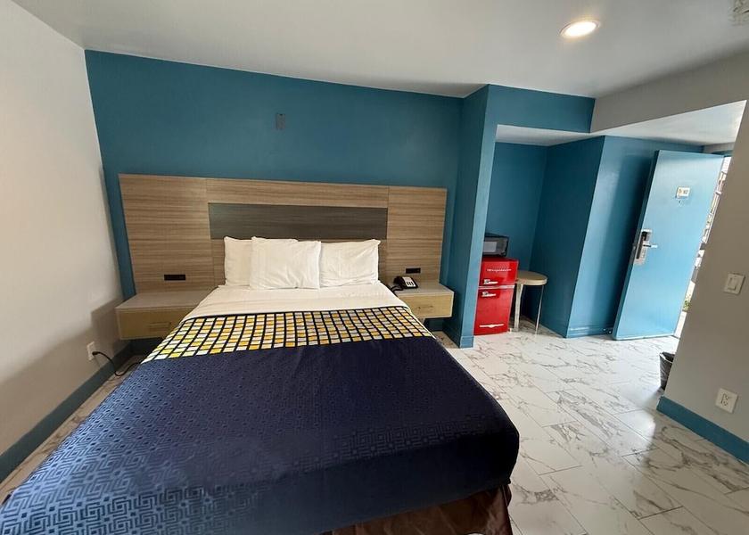 California Anaheim Room