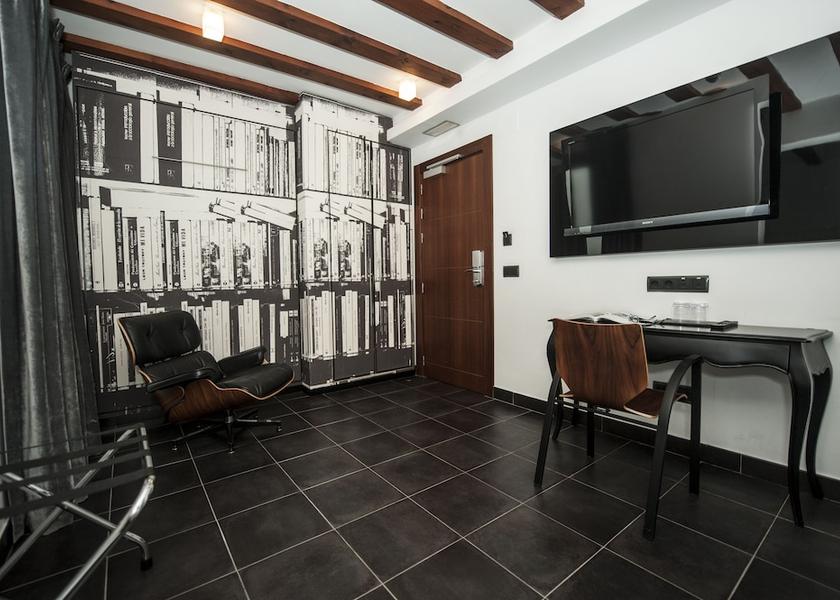Community of Madrid Madrid Room