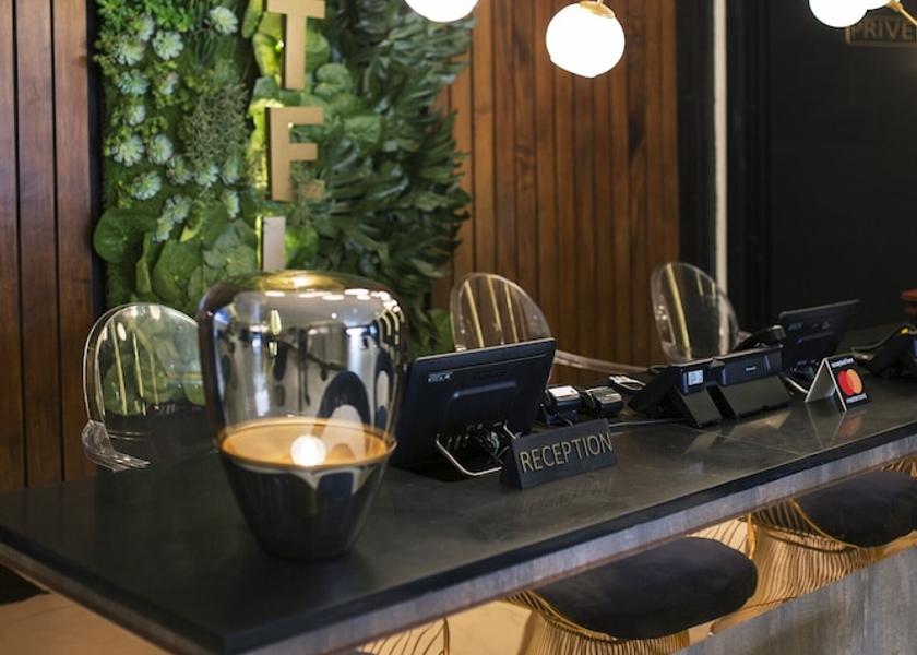  Antananarivo Reception