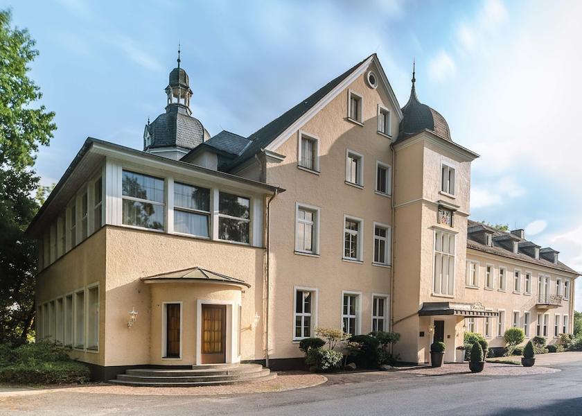 North Rhine-Westphalia Moehnesee Property entrance