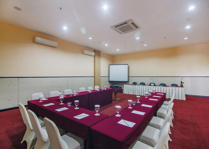  Palangkaraya Meeting Room