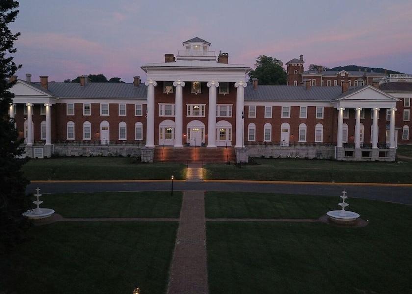 Virginia Staunton Exterior Detail