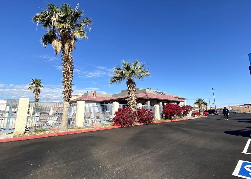 Nevada Bullhead City Exterior Detail