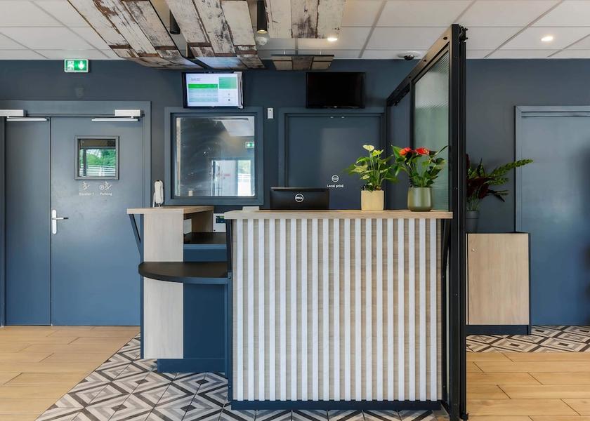Grand Est Thionville Reception