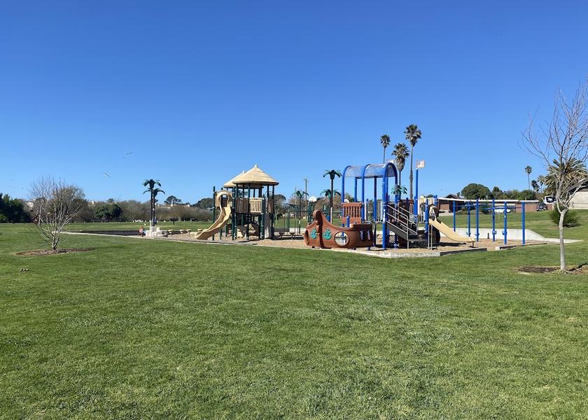 California Oceano Children's Play Area