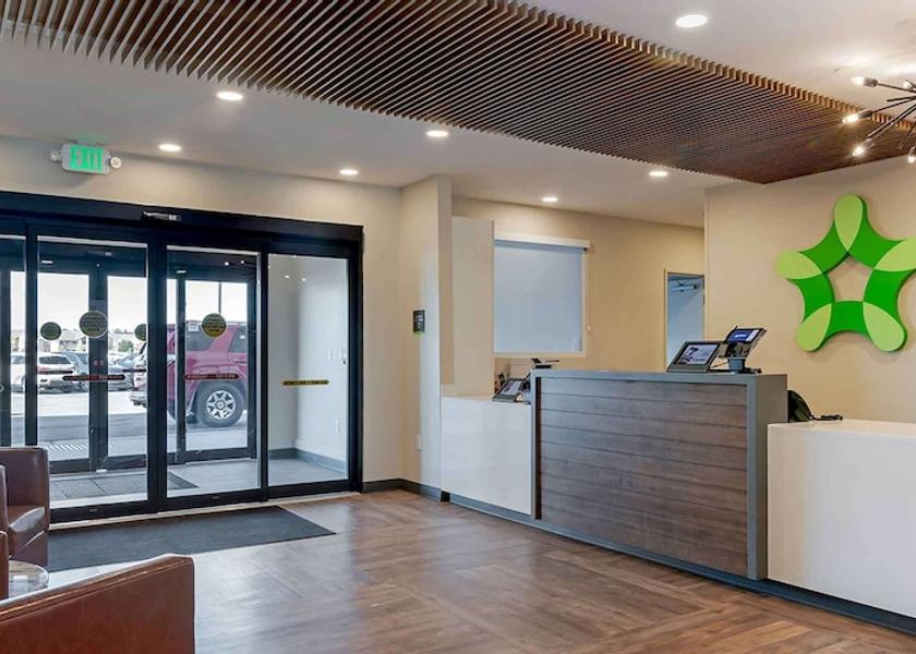 Georgia Pooler Lobby