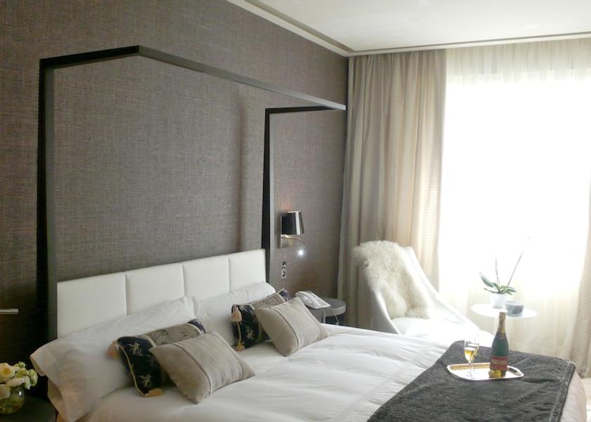 Galicia Vigo Room