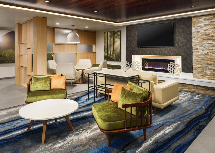 California Oakhurst lobby