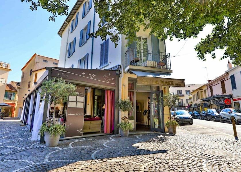 Provence - Alpes - Cote d'Azur Antibes Facade