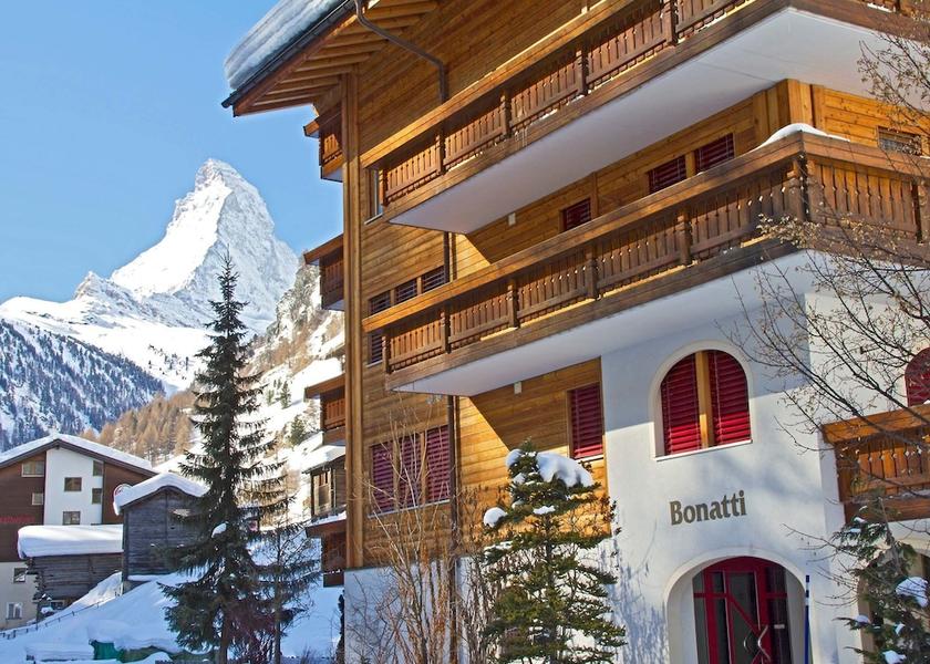 Valais Zermatt Front of property