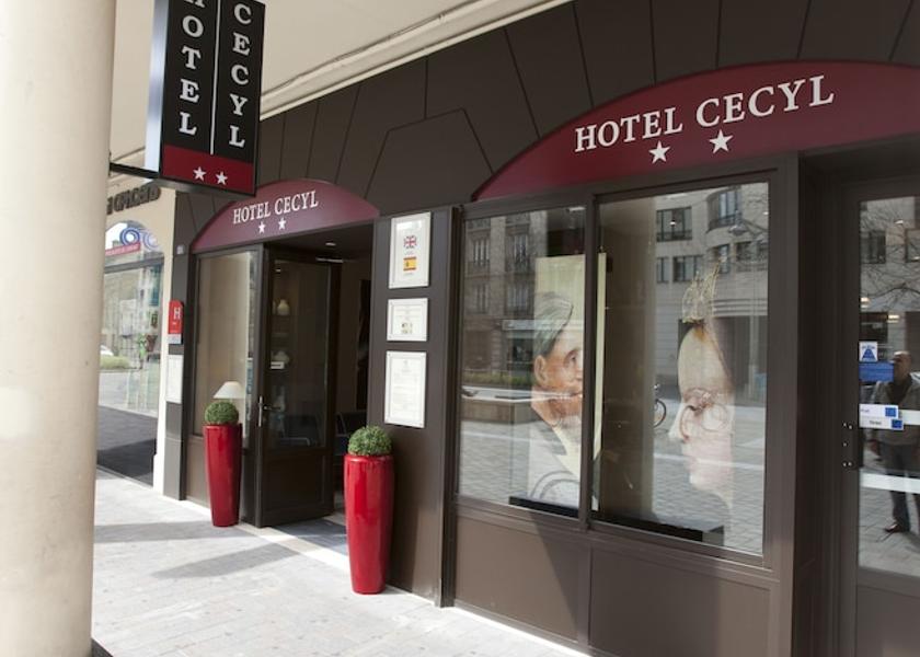 Grand Est Reims Facade