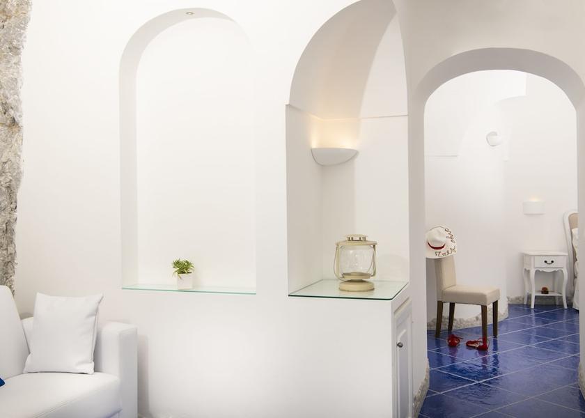 Campania Furore Room