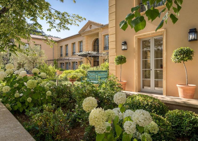 Provence - Alpes - Cote d'Azur Aix-en-Provence Exterior Detail