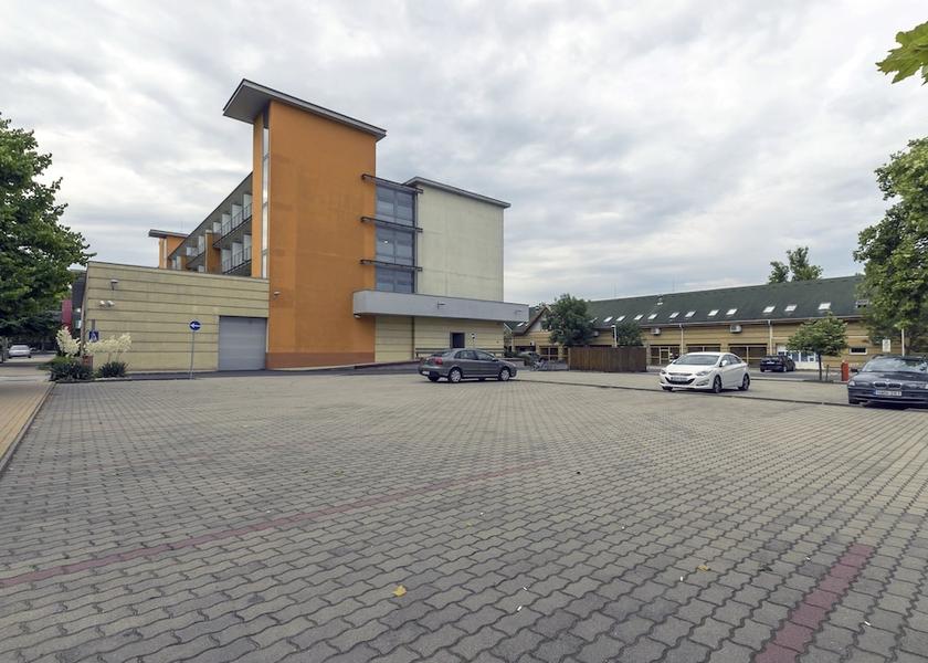  Hajduszoboszlo Parking