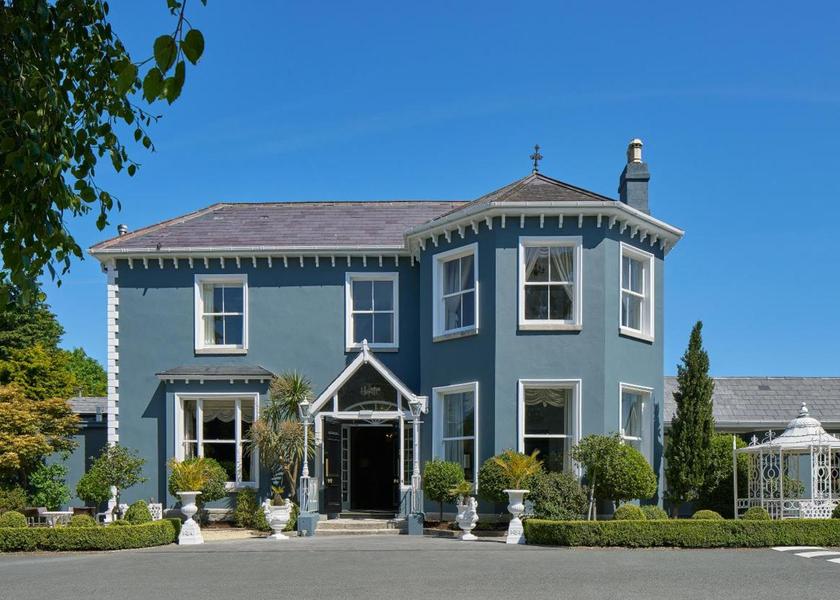 County Wicklow Enniskerry Exterior view