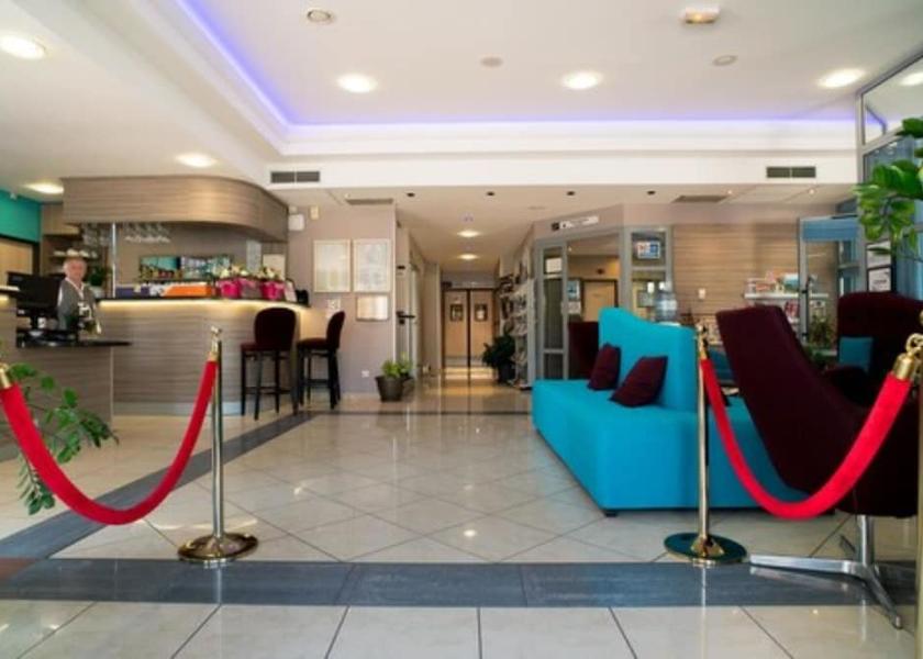 Provence - Alpes - Cote d'Azur Istres Lobby