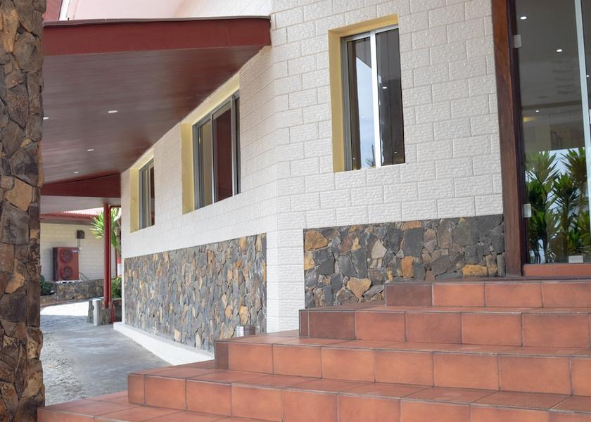 California Monrovia Exterior Detail