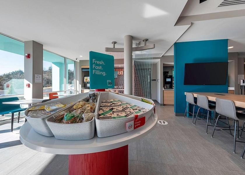 Virginia Staunton Breakfast Area