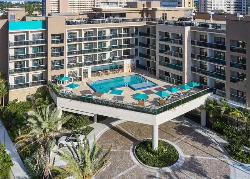 Florida Pompano Beach Exterior Detail